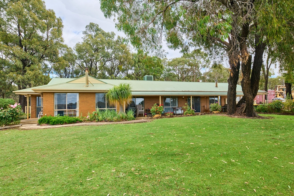 77 Lewis Road, Heathcote, Vic 3523, main thumbnail