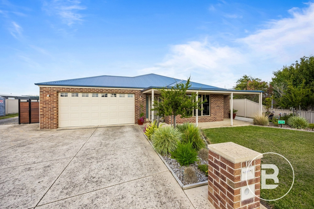 10 Westcliffe Crescent, Sebastopol, Vic 3356, main thumbnail