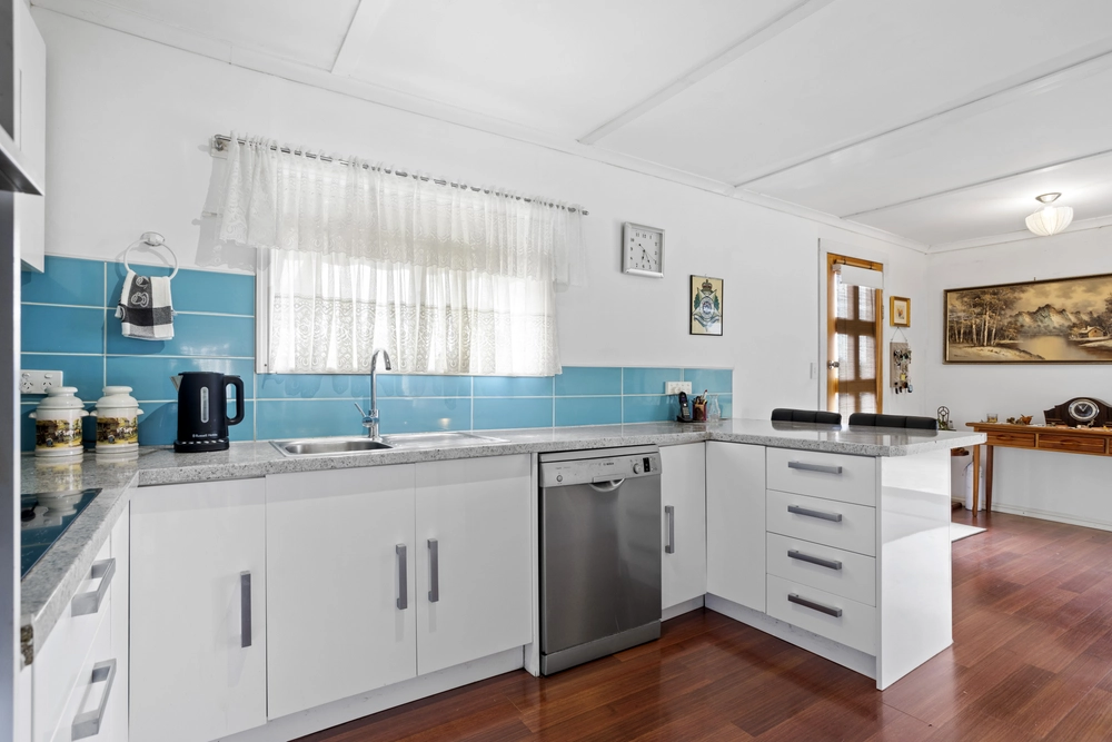 10 Beckwith Street, Clunes, Vic 3370, thumbnail 3 of 4