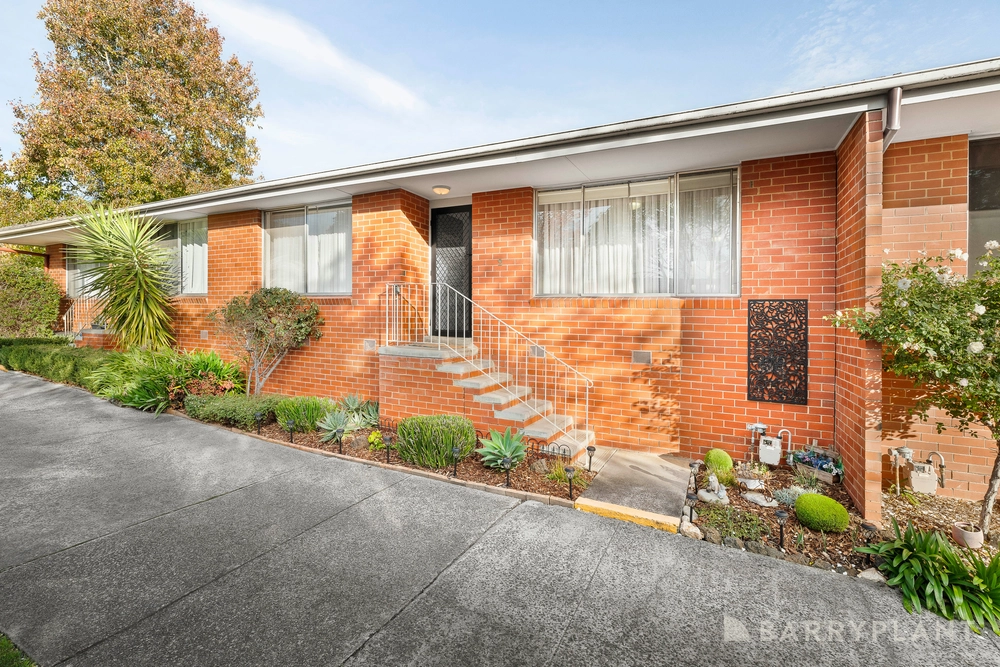 2/5 Kincumber Drive, Croydon, Vic 3136, main thumbnail