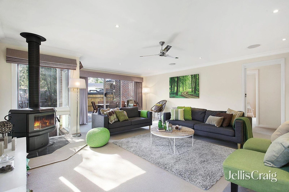 4 Alamein Avenue, Kilsyth, Vic 3137, thumbnail 3 of 4
