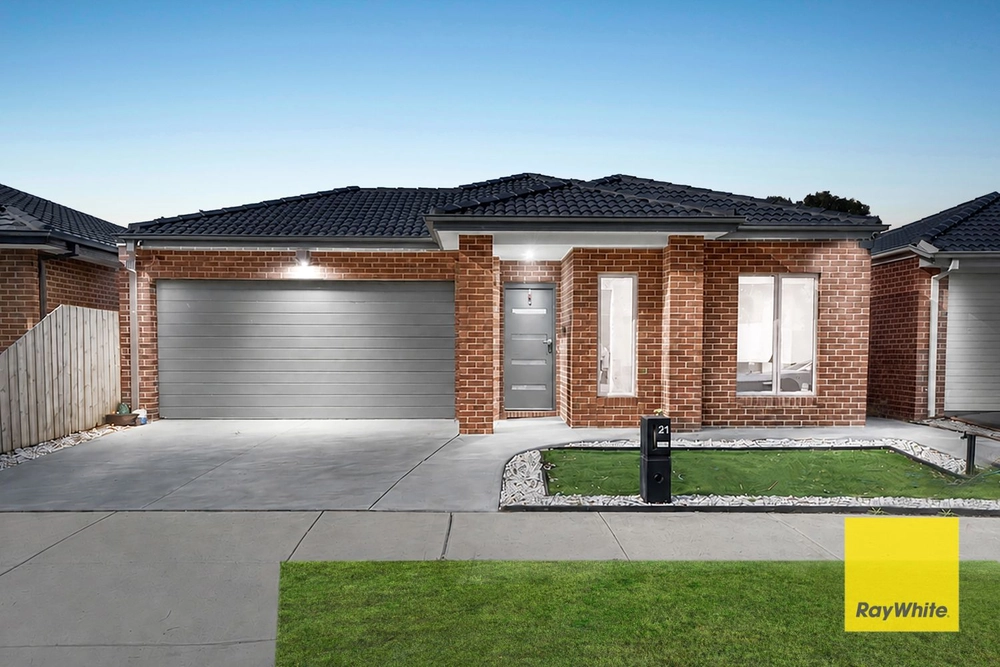 21 Guthrie Drive, Melton South, Vic 3338, main thumbnail