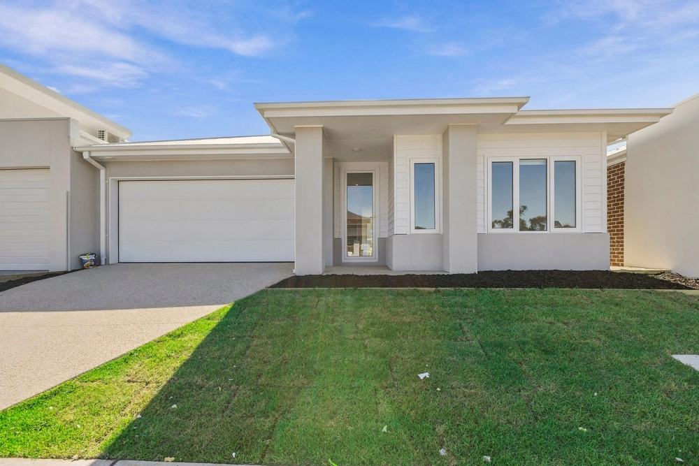 8 Glider Street, Greenvale, Vic 3059, main thumbnail