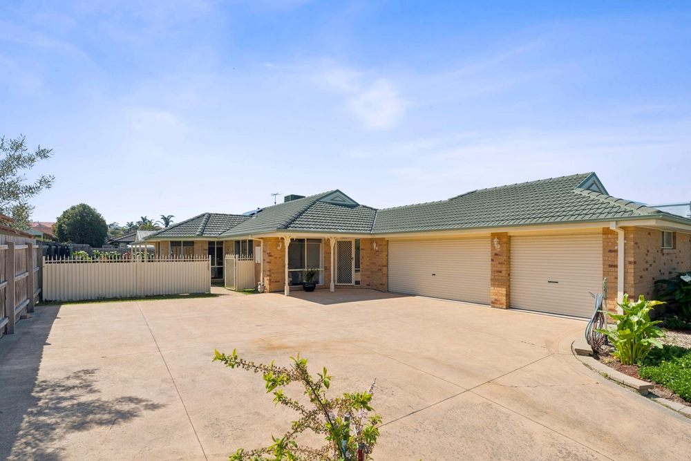 13 Longwood Drive, Mornington, Vic 3931, thumbnail 3 of 4