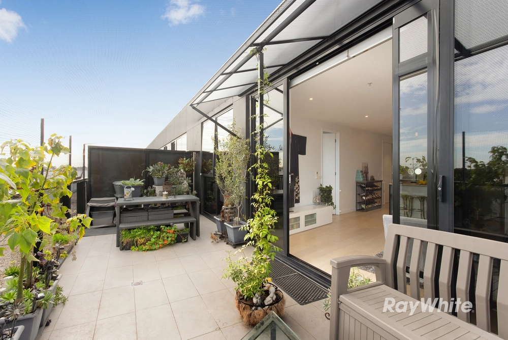 401/276 Neerim Road, Carnegie, Vic 3163, main thumbnail