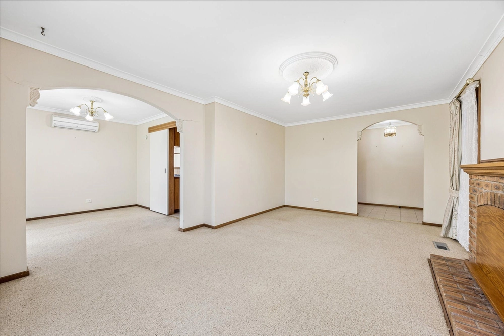 17 Lojosa Court, Ferntree Gully, Vic 3156, thumbnail 2 of 4