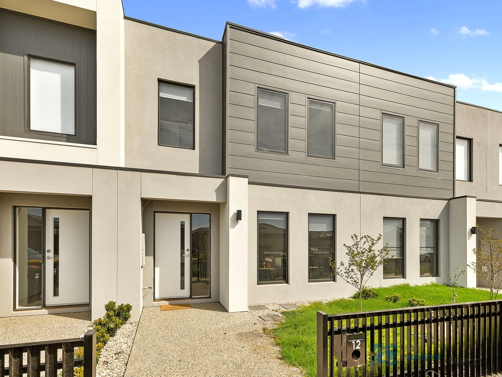 12 Longtown Road, Thornhill Park, Vic 3335, main thumbnail