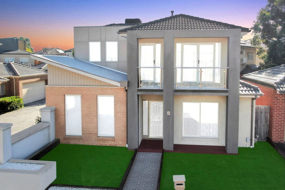 5 Findon Court, Point Cook, Vic 3030, thumbnail 3 of 4