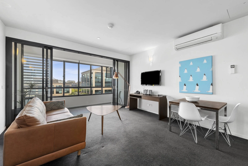 307/6-8 Bellerine Street, Geelong, Vic 3220, thumbnail 3 of 4