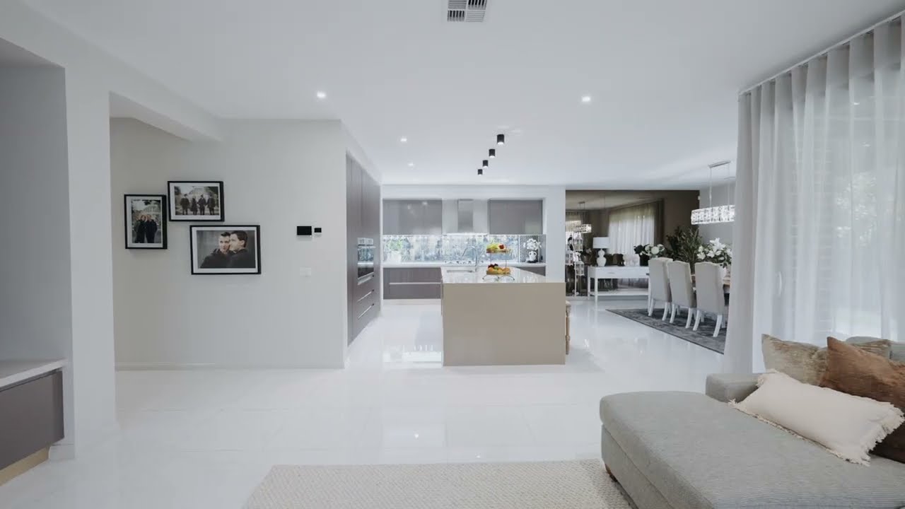 30 Upland Road, Strathmore, Vic 3041, thumbnail 3 of 4