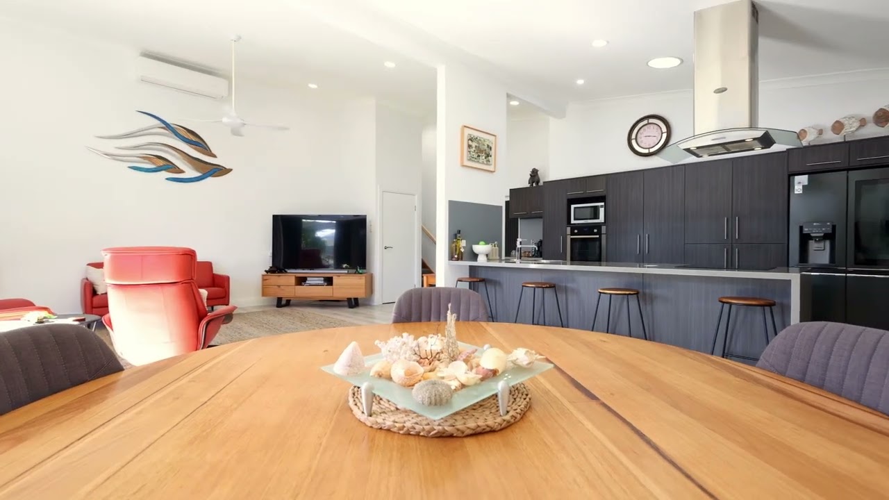 3 Tannen Court, Urangan, Qld 4655, thumbnail 3 of 4