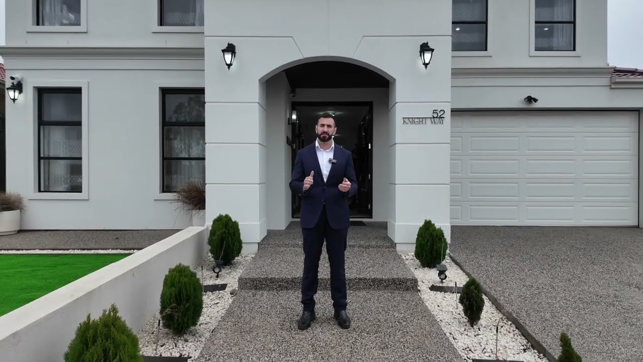 52 Knight Way, Hidden Valley, Vic 3756, thumbnail 3 of 4