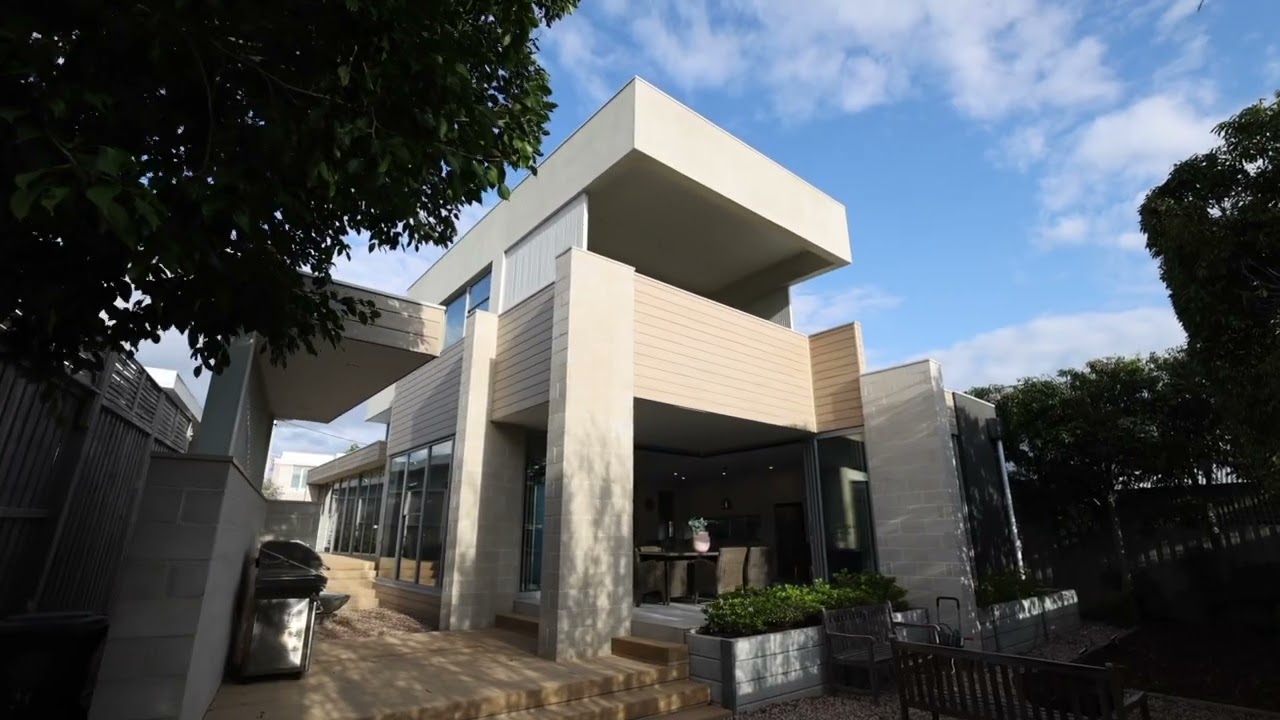 21 Bent Parade, Black Rock, Vic 3193, thumbnail 3 of 4