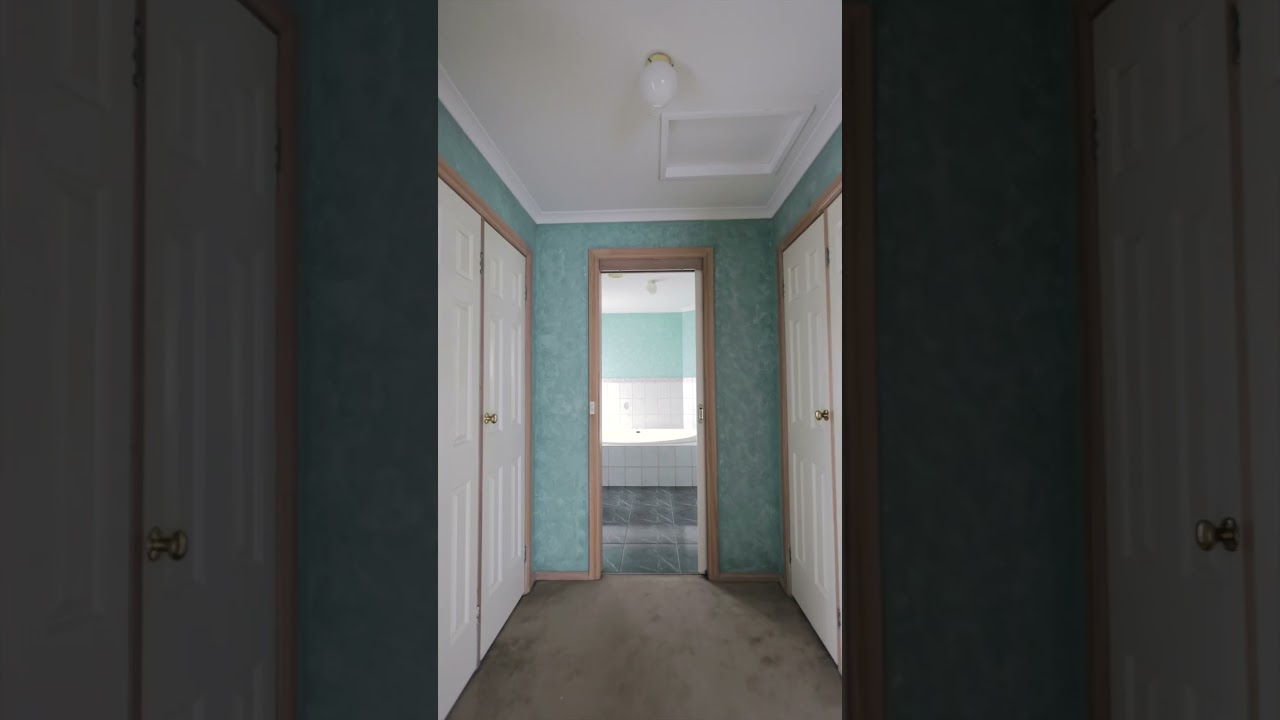 23 Carbon Crescent, Mill Park, Vic 3082, thumbnail 3 of 4