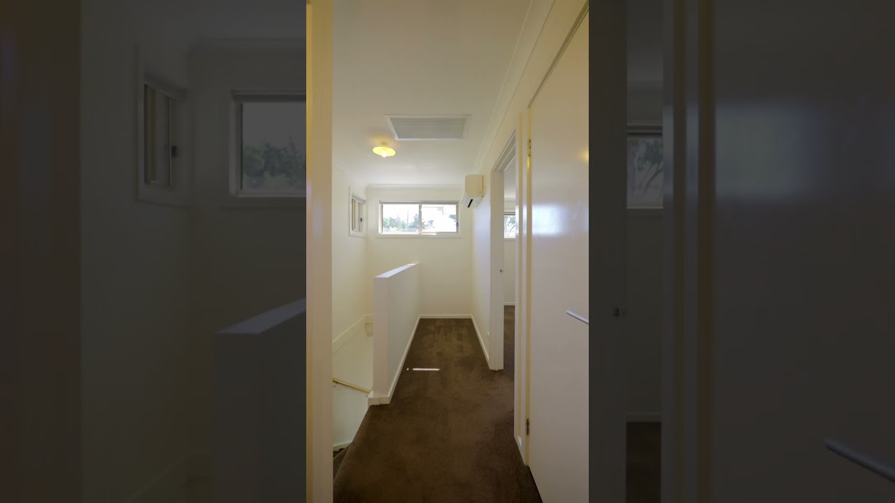 70 Hinkler Drive, Mill Park, Vic 3082, thumbnail 3 of 4