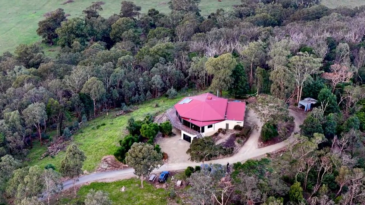 70 Leonard Road, Lilydale, Vic 3140, thumbnail 3 of 4
