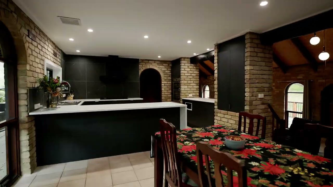 255 Pinnacle Lane, Steels Creek, Vic 3775, thumbnail 3 of 4