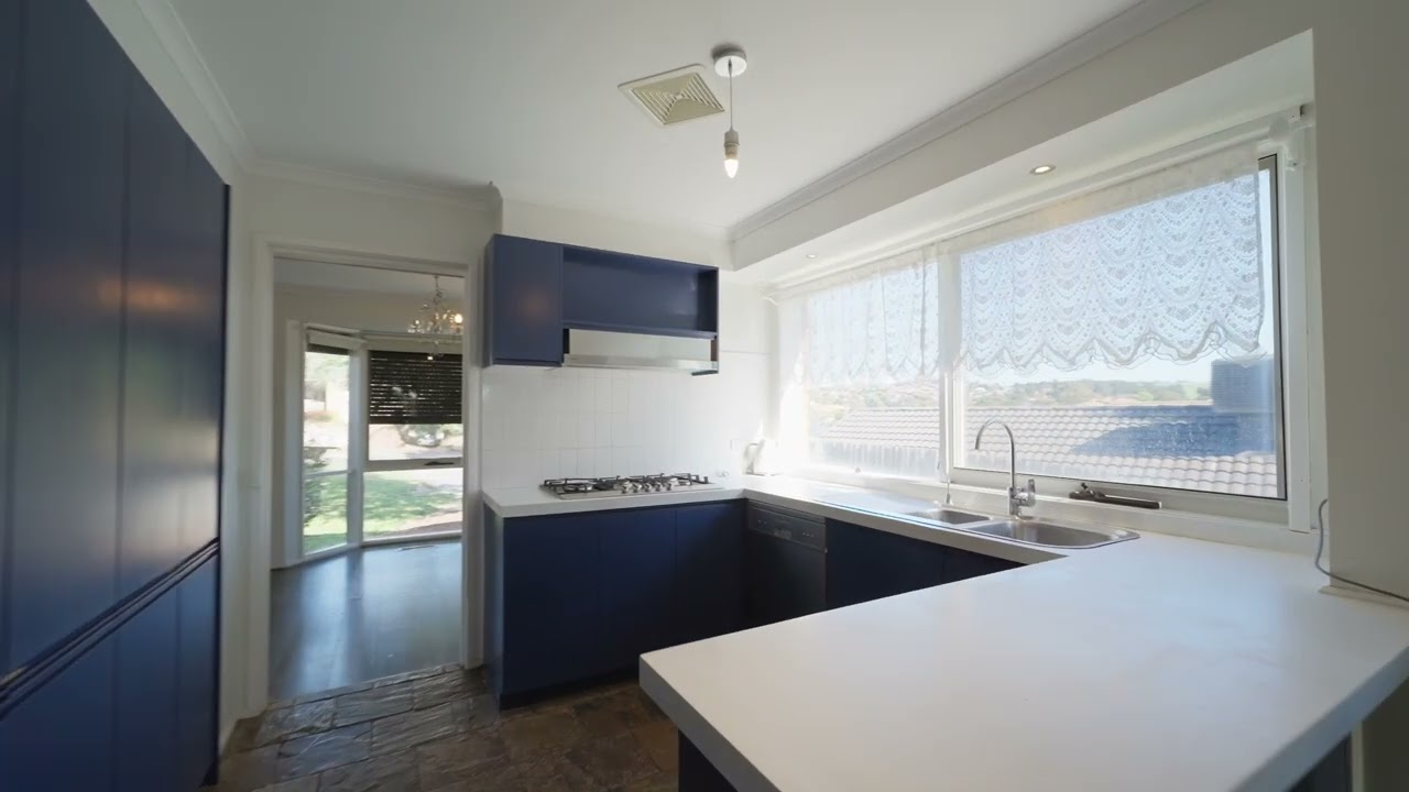 21 Lister Crescent, Sunbury, Vic 3429, thumbnail 3 of 4