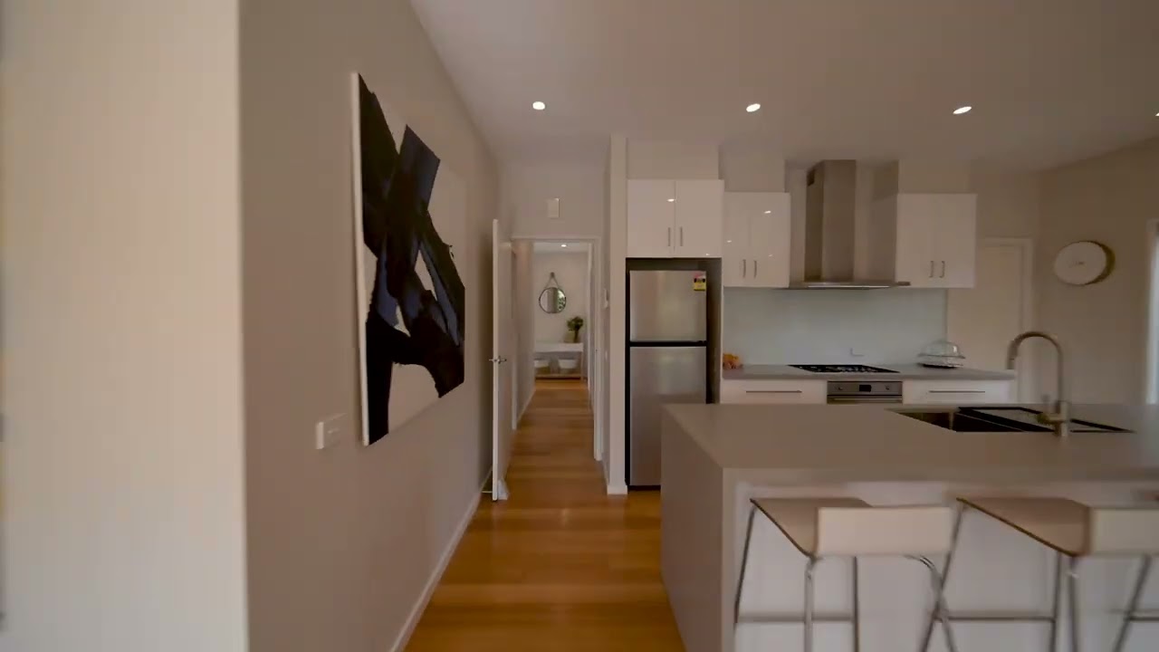 2/9 Strathire Gardens, Hamlyn Heights, Vic 3215, thumbnail 3 of 4