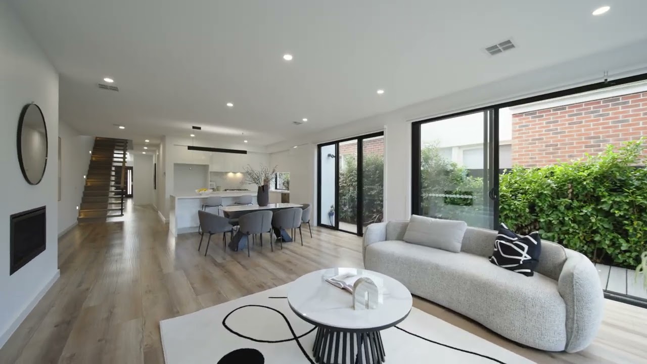 8B Walnut Street, Ormond, Vic 3204, thumbnail 3 of 4