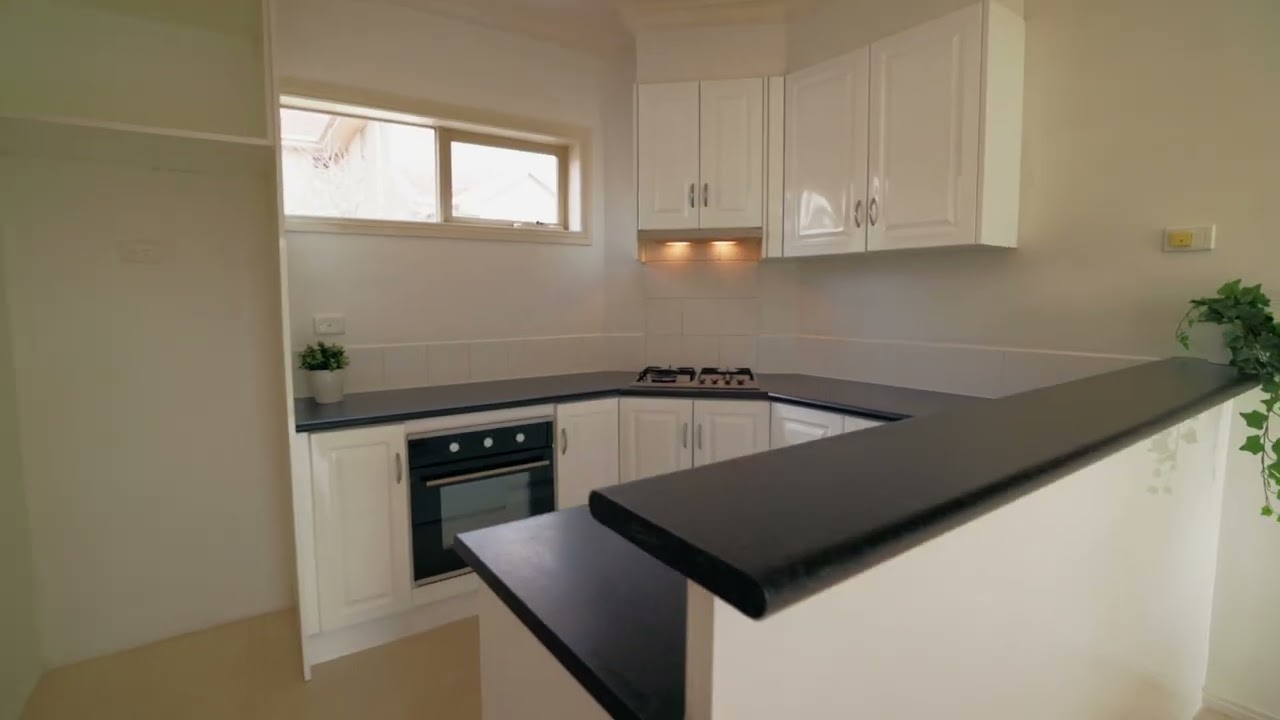 15/2 Mckelvie Court, Glen Waverley, Vic 3150, thumbnail 3 of 4