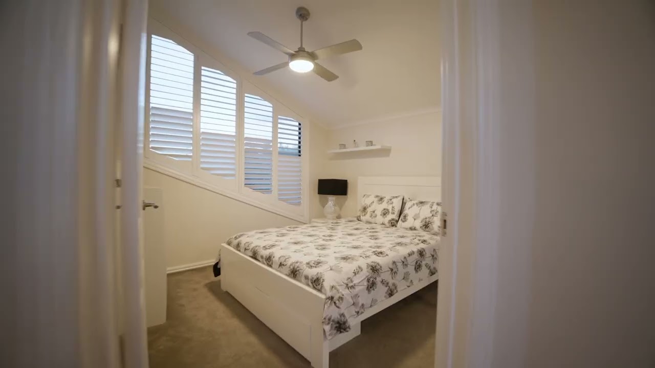 12 Redgum Close, Werribee, Vic 3030, thumbnail 3 of 4