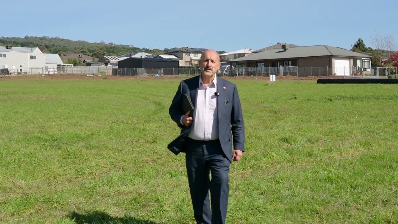 51 Coop Drive, Gisborne, Vic 3437, thumbnail 2 of 4