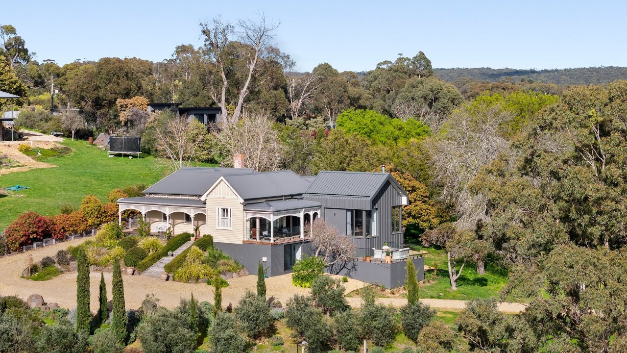 7 Candlebark Court, Daylesford, Vic 3460, thumbnail 3 of 4