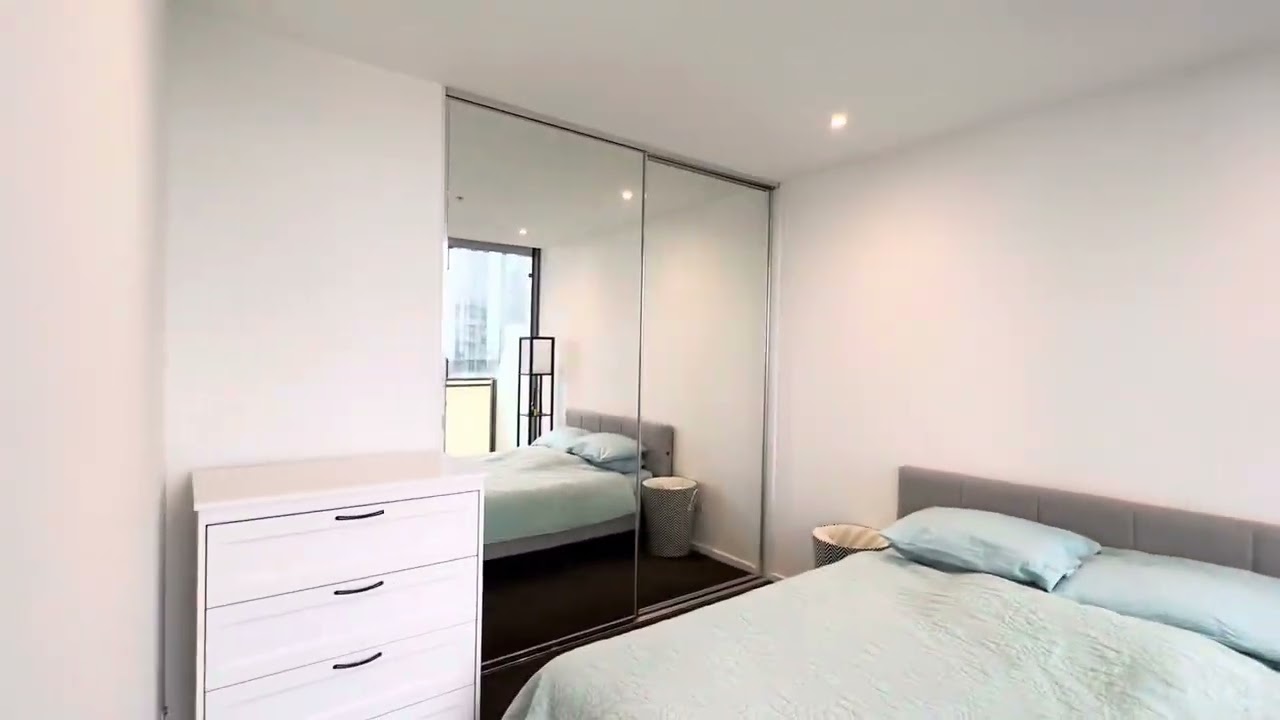 1803/118 Kavanagh Street, Southbank, Vic 3006, thumbnail 3 of 4