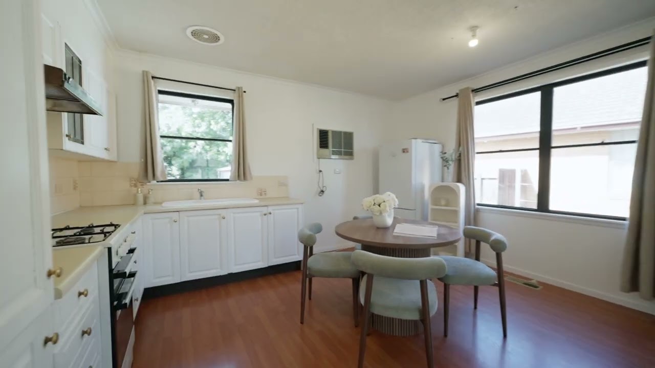 24 Vincent Crescent, Werribee, Vic 3030, thumbnail 3 of 4