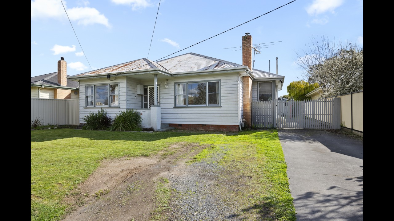 21 Prefect Street, Wendouree, Vic 3355, thumbnail 3 of 4