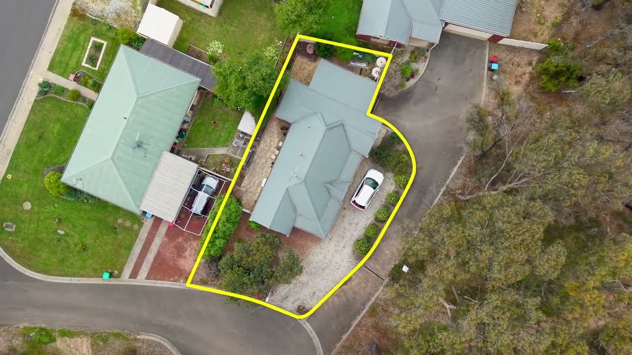 1/25 Ennor Place, Kangaroo Flat, Vic 3555, thumbnail 3 of 4
