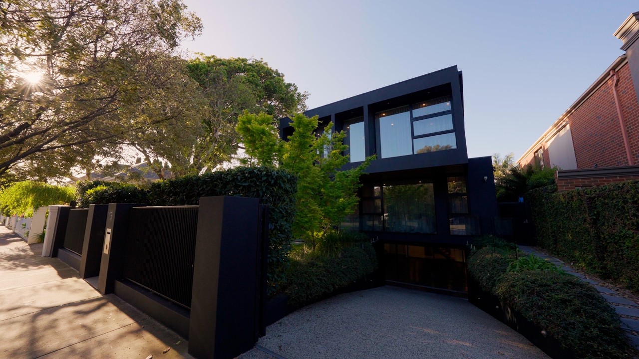 15 Gordon Street, Hampton, Vic 3188, thumbnail 3 of 4