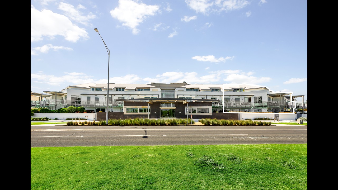 56/15 Beach Road, Hampton, Vic 3188, thumbnail 3 of 4