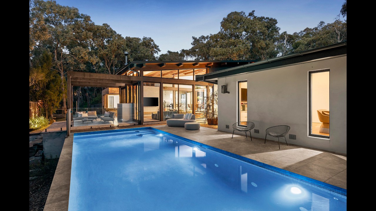 6 Hill Street, Park Orchards, Vic 3114, thumbnail 3 of 4