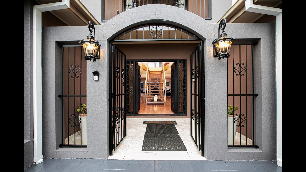 2 King Circuit, Caroline Springs, Vic 3023, thumbnail 3 of 4