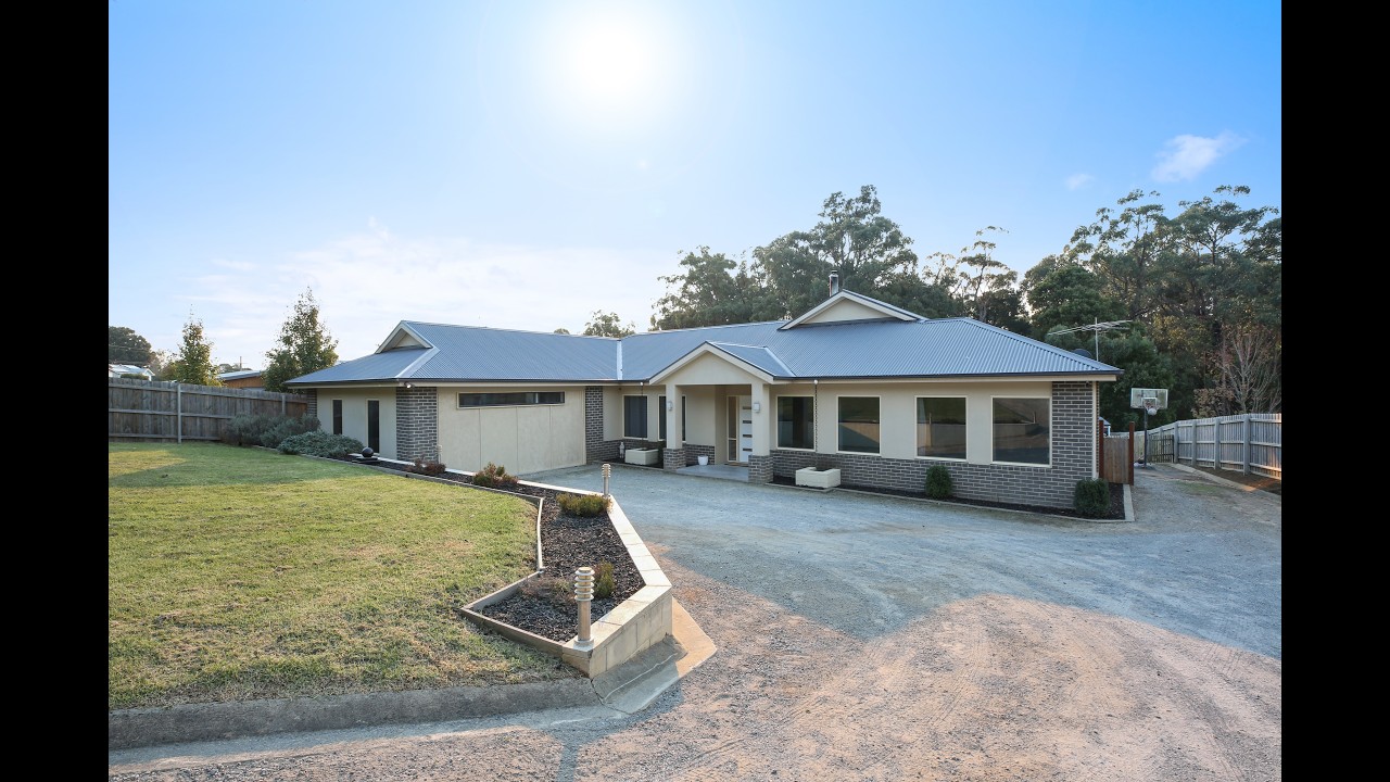 28 Railway Road (Baromi), Mirboo North, Vic 3871, thumbnail 3 of 4