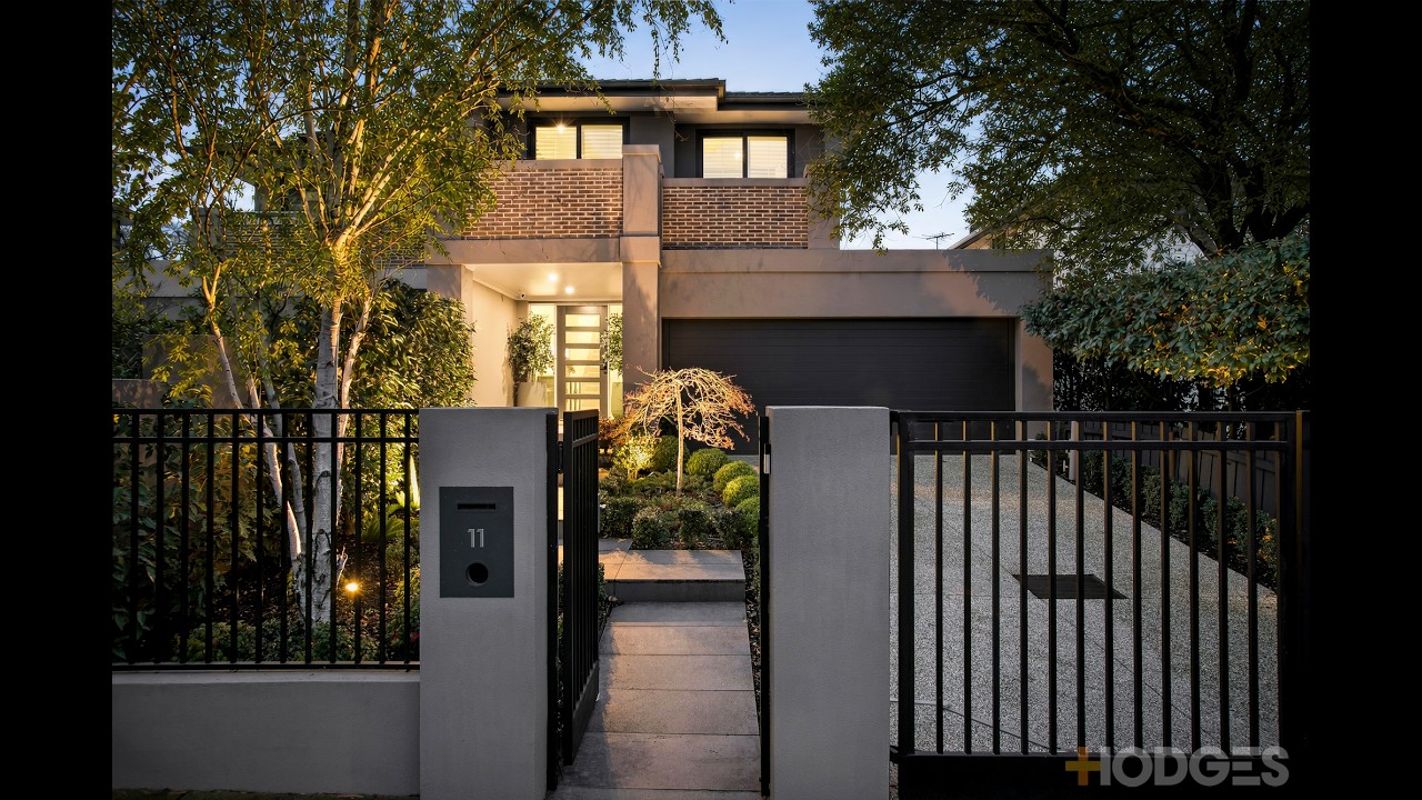 11 Barnett Street, Hampton, Vic 3188, thumbnail 3 of 4