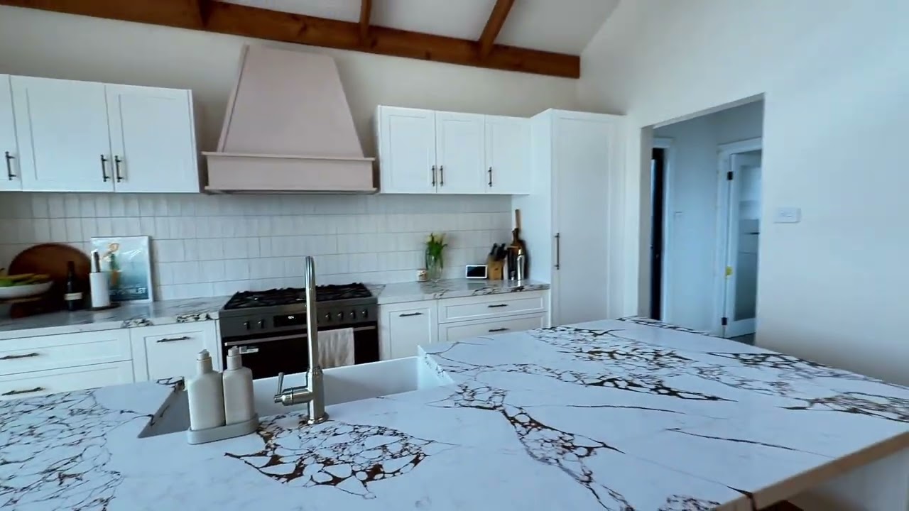 14 Panorama Road, Herne Hill, Vic 3218, thumbnail 3 of 4
