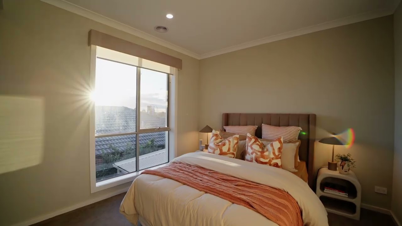187 Honour Avenue, Clyde North, Vic 3978, thumbnail 3 of 4