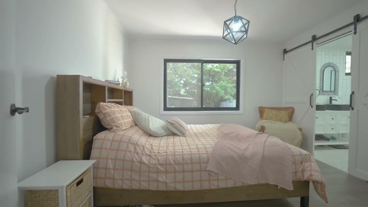 28 Molesworth Court, Gordon, Vic 3345, thumbnail 3 of 4