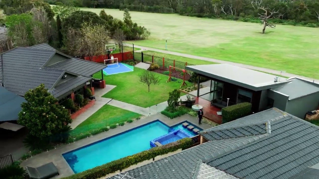 6 De Garis Place, Werribee, Vic 3030, thumbnail 2 of 4