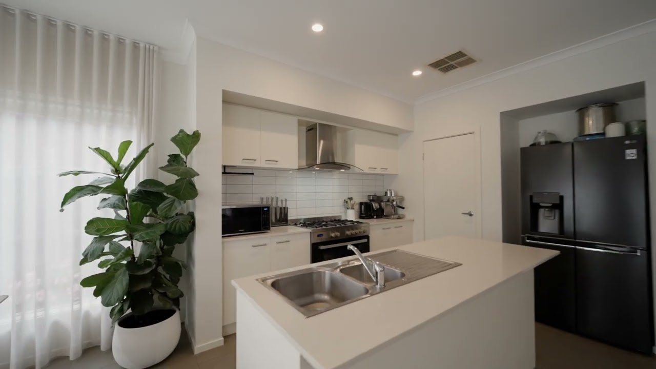 5 Schiller Street, Truganina, Vic 3029, thumbnail 3 of 4