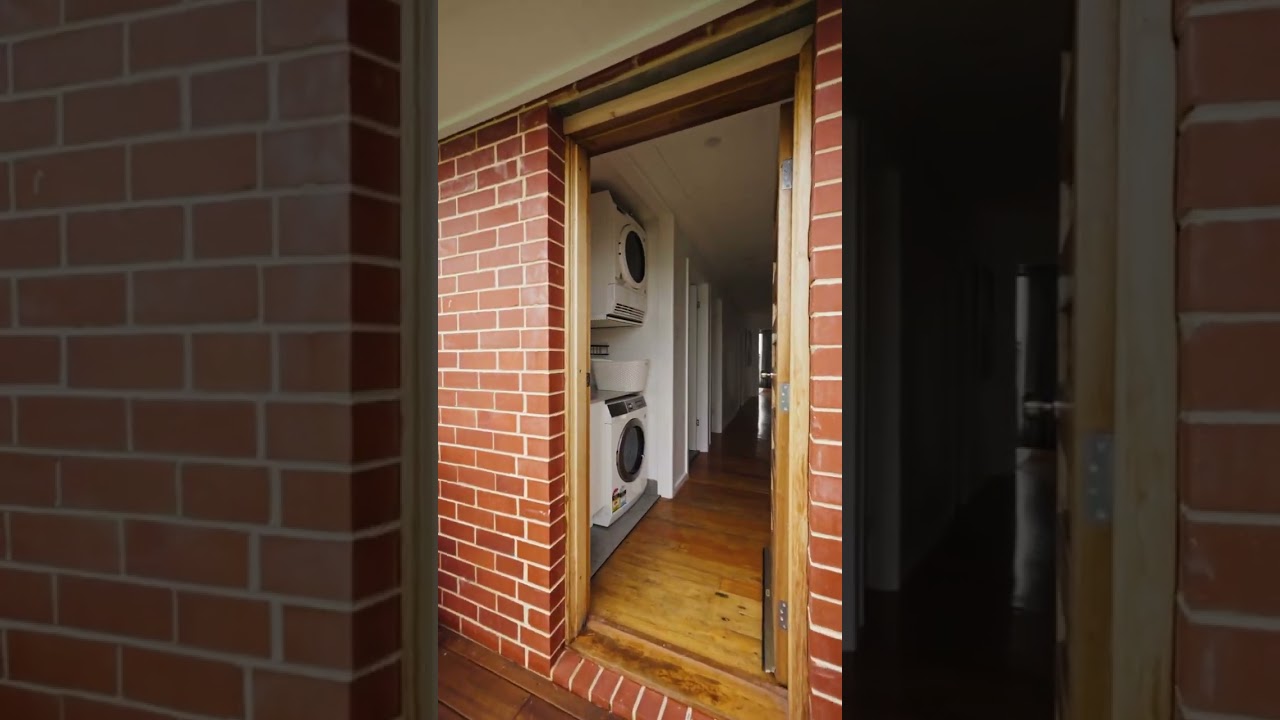 128 Outlook Drive, Glenroy, Vic 3046, thumbnail 3 of 4