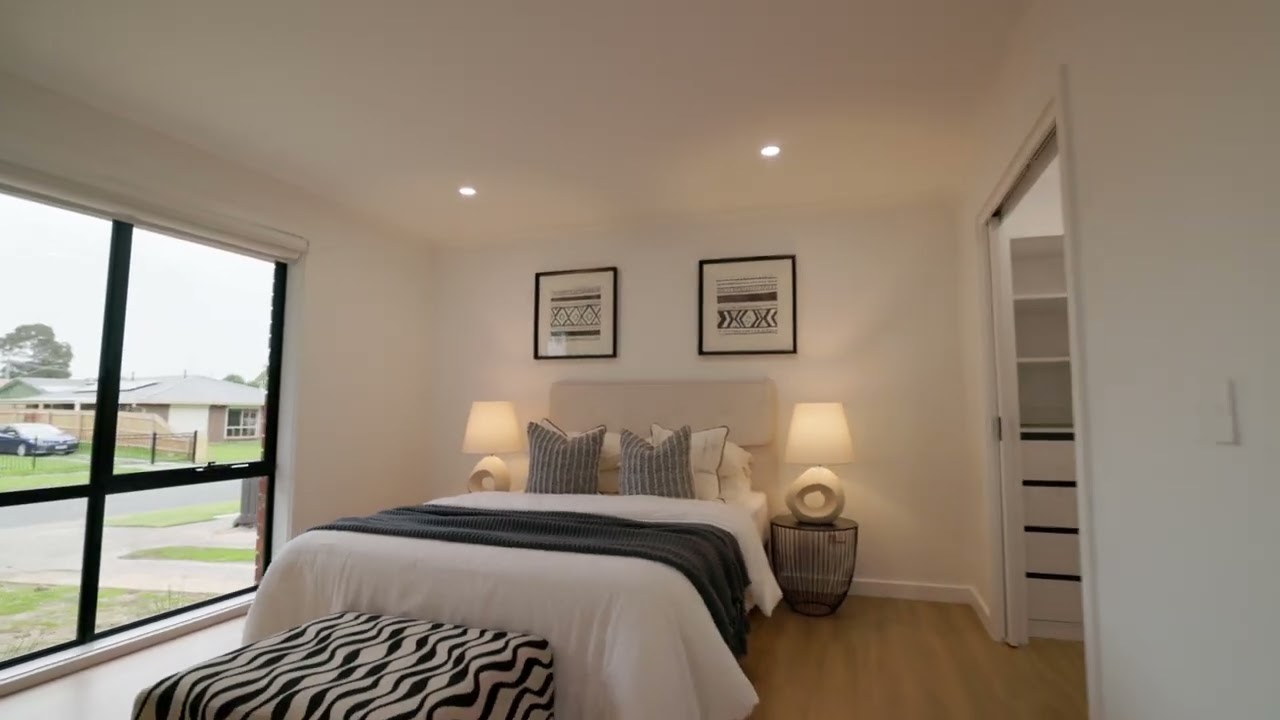 5 Isaac Smith Crescent, Cranbourne, Vic 3977, thumbnail 3 of 4