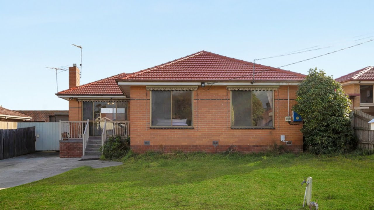 11 Plumpton Avenue, Craigieburn, Vic 3064, thumbnail 2 of 4