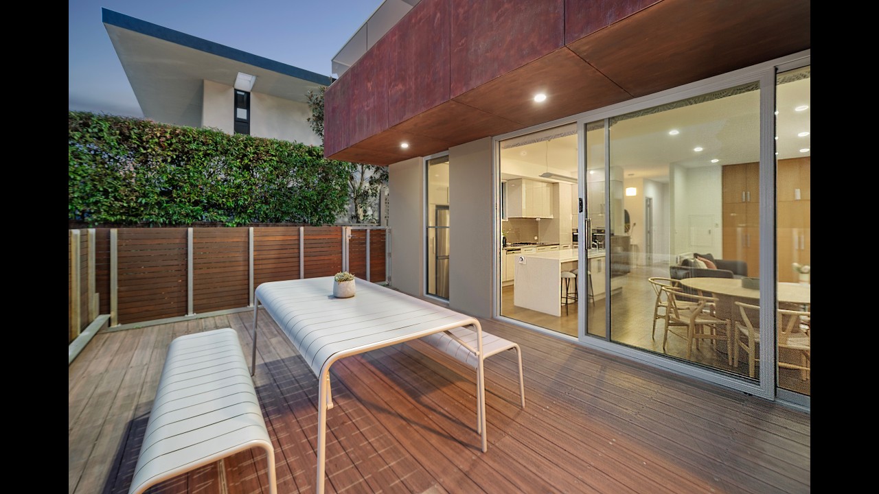 37 Sussex Street, Brighton, Vic 3186, thumbnail 3 of 4