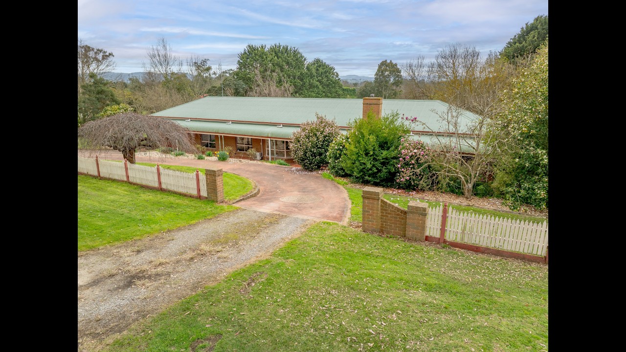 1 SHERWOOD COURT, Drouin, Vic 3818, thumbnail 3 of 4